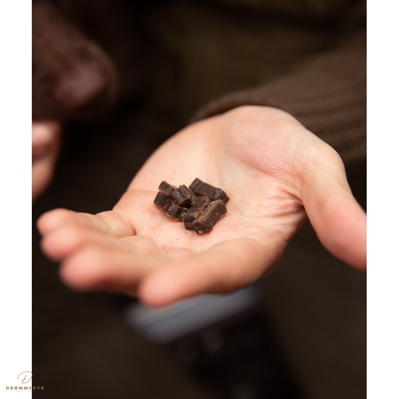 ESSENTIAL LAMB MINI DELIGHTS 100g