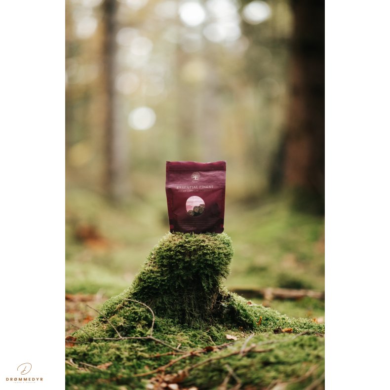 ESSENTIAL FINEST SLICED LAMB &amp; BLACKBERRY