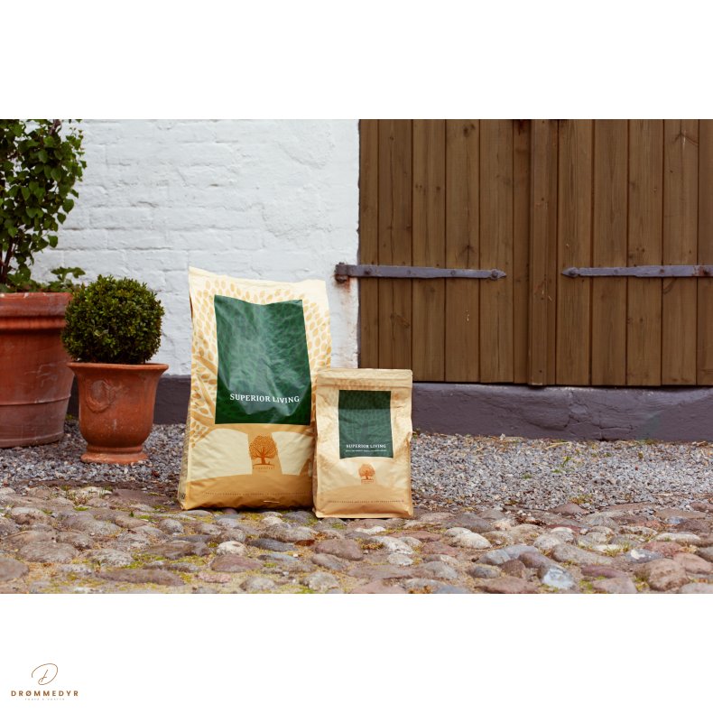 ESSENTIAL SUPERIOR LIVING 10KG