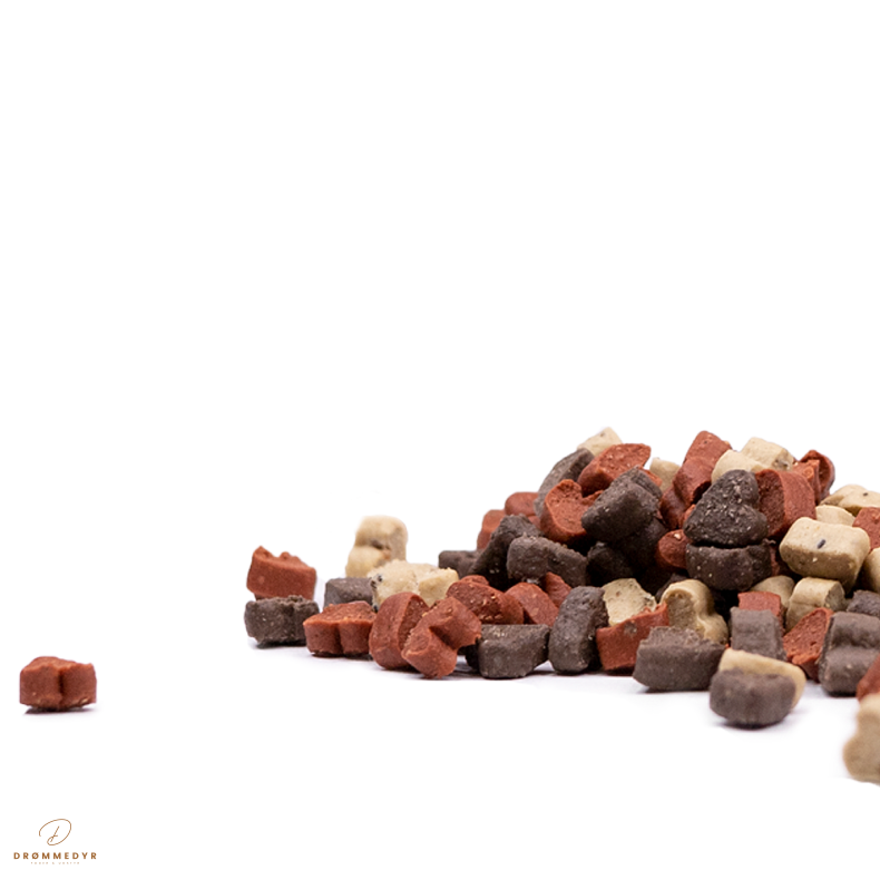 Snack'it Semi-Moist Mini Hearts Mix 500g