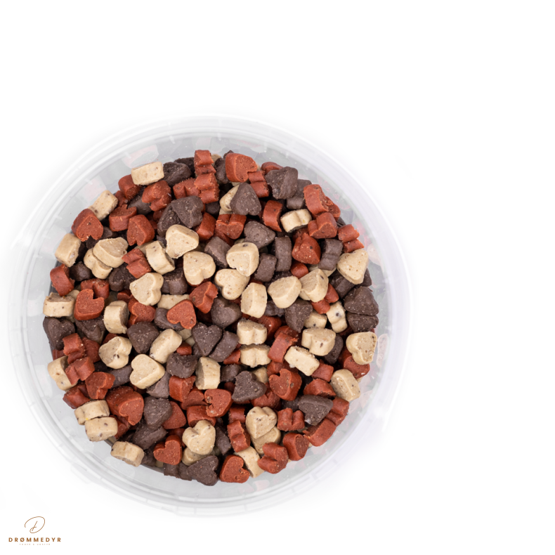 Snack'it Semi-Moist Mini Hearts Mix 500g