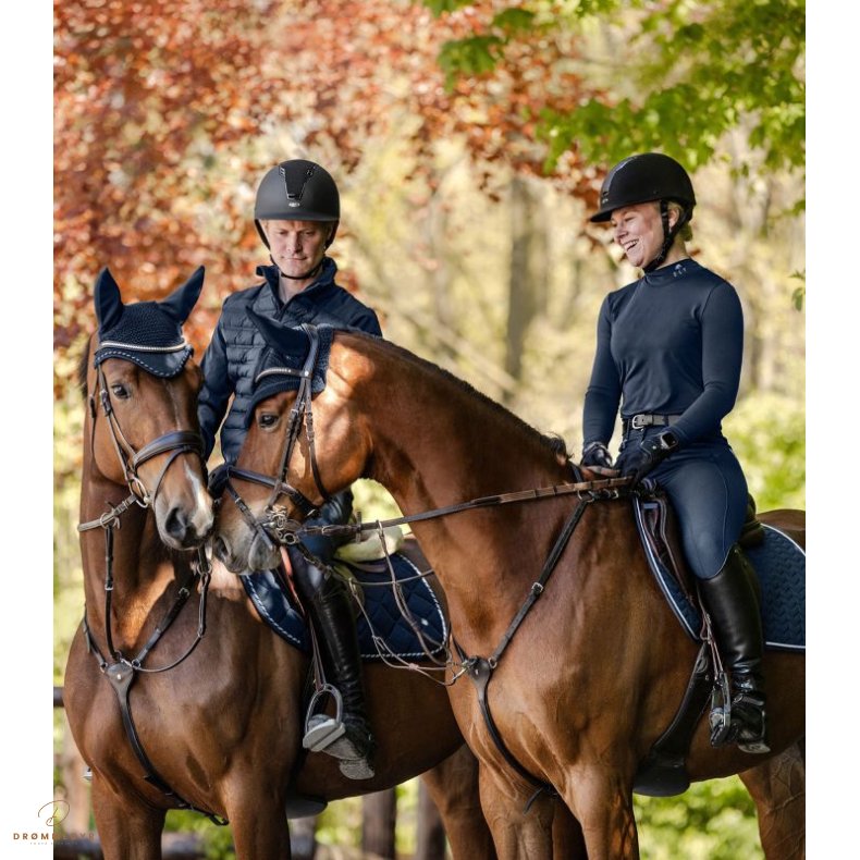 SWING H22, black matt/ black velvet